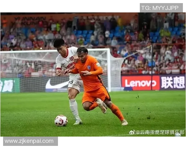 基马诺克与圣约翰斯顿的精彩对决揭示苏超联赛的激烈竞争态势